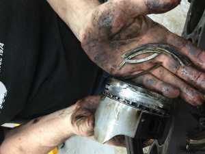 6 - Broken piston and Rings